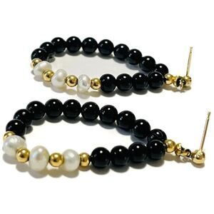 14 karat gold Natural Pearl & Black Onyx Vintage Dangle Earrings.  Rare find